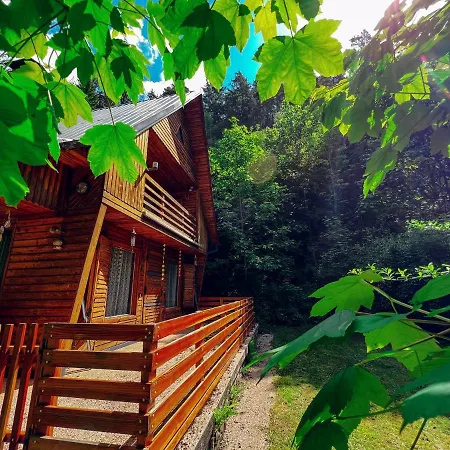 Ferienhaus Hunting Under The Rock And The River Kretinka