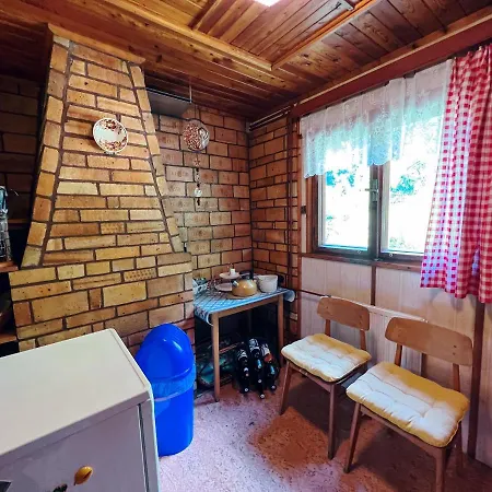 Ferienhaus Hunting Under The Rock And The River Kretinka Bystré